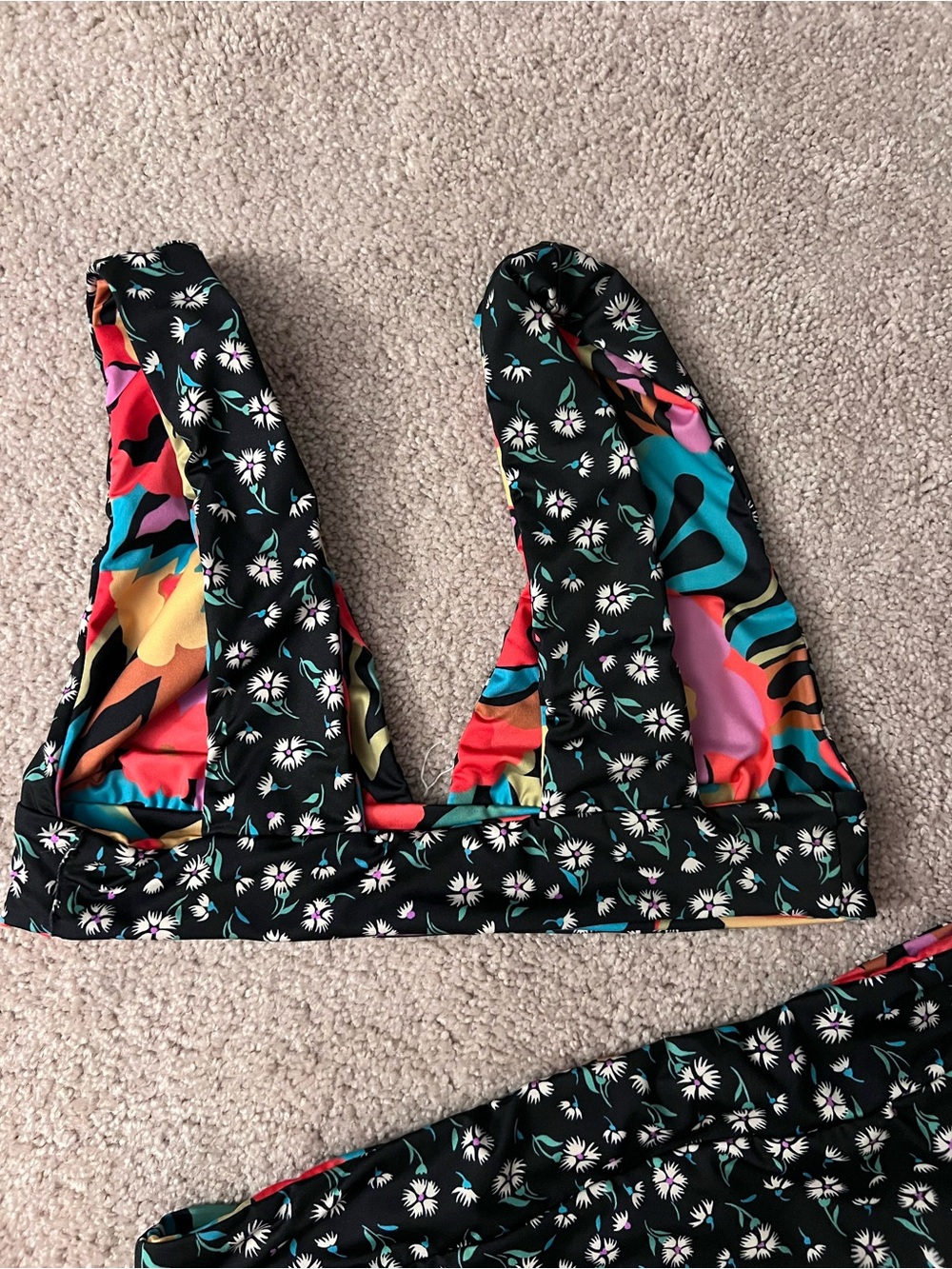 Billabong reversible bikini set - Picture 4 of 4